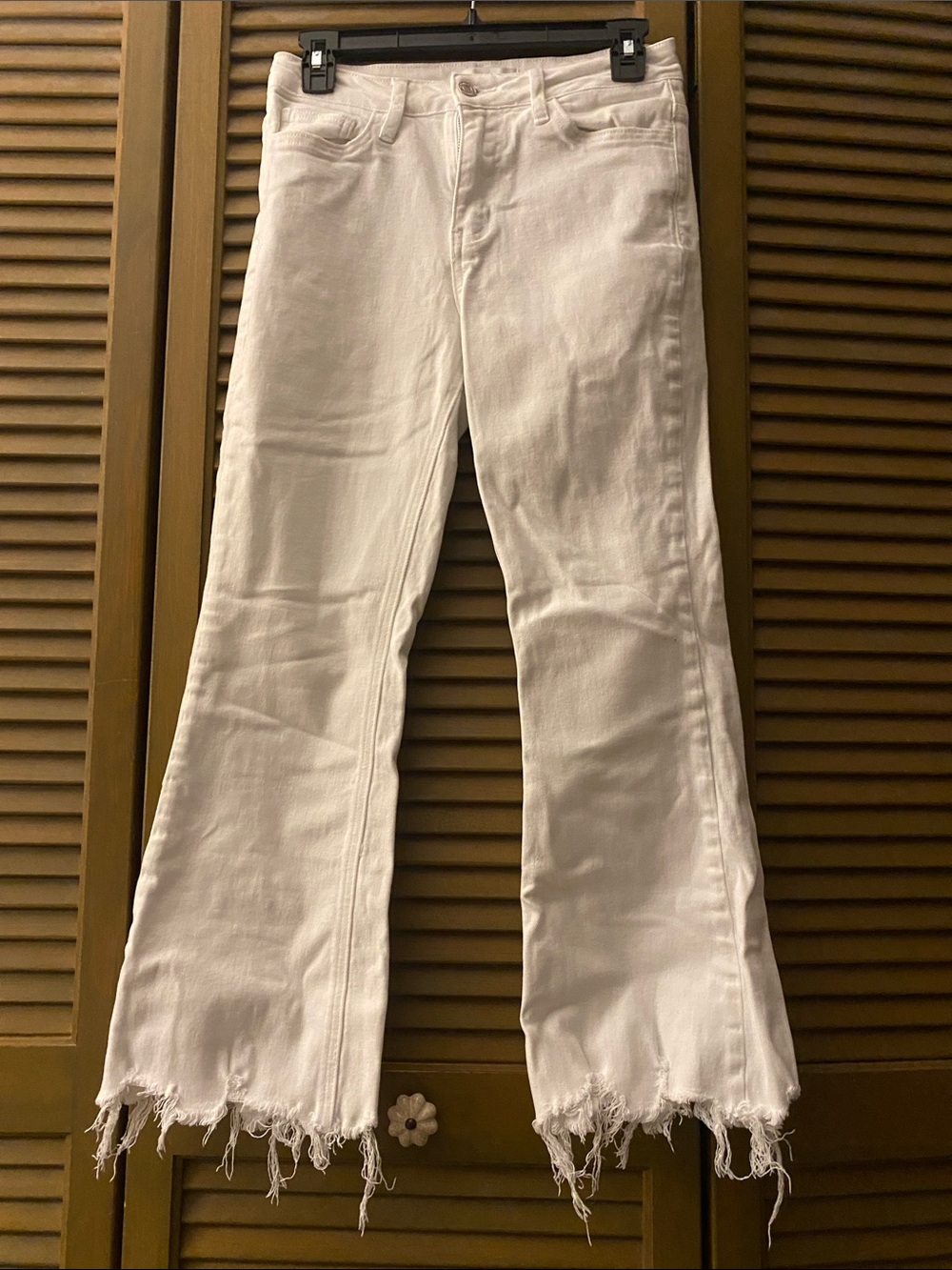 Vervet White Frayed-Hem Flare Jeans